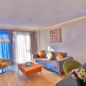 4* Hotel Business Life